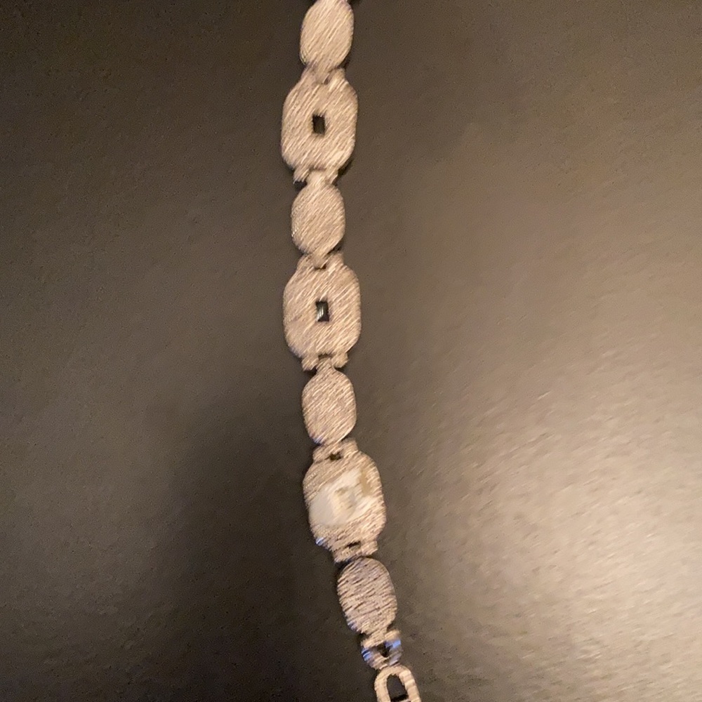 7.5 inch silver and black stone Bracelet with cut diamonds. - Picture 5 of 5